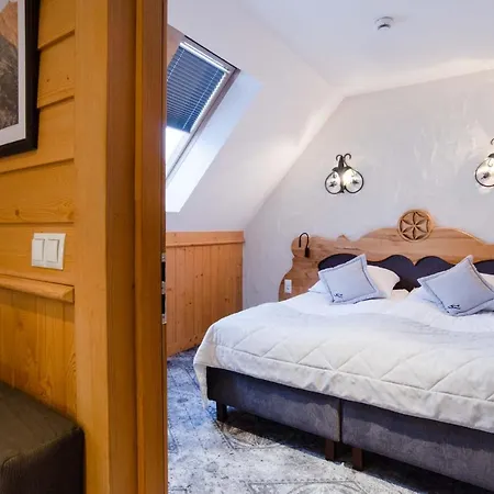 Krupowki 13 - Sabala לינה וארוחת בוקר 4*