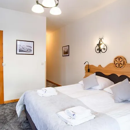 Krupowki 13 - Sabala לינה וארוחת בוקר 4*