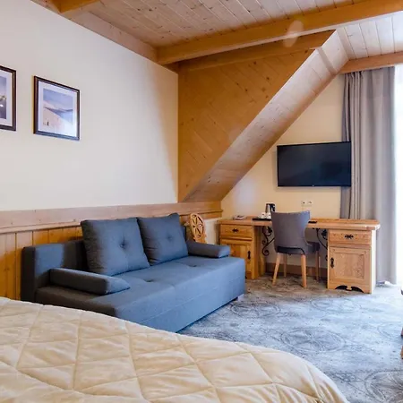 לינה וארוחת בוקר Krupowki 13 - Sabala זקופאנה